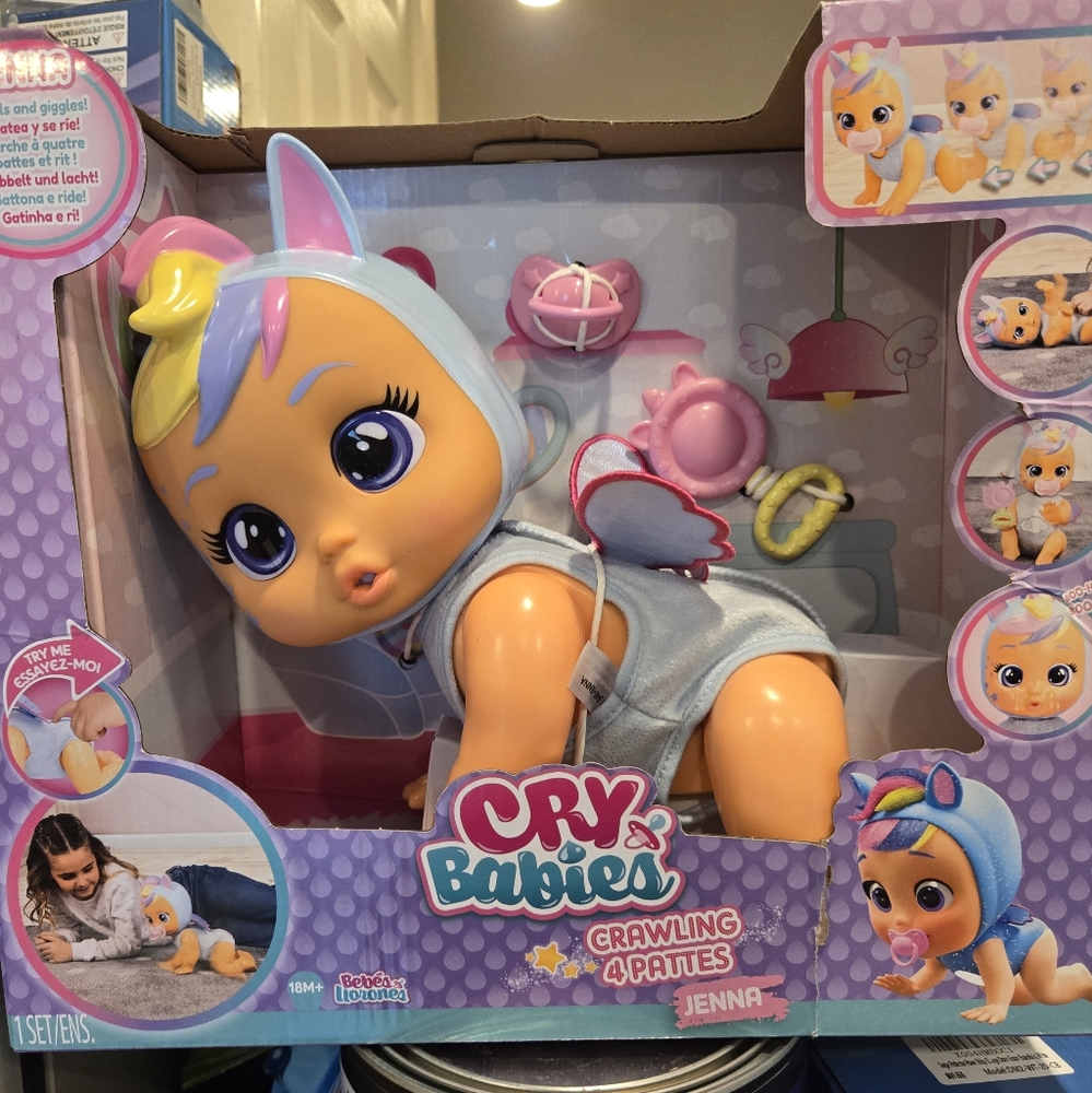 Cry Babies Crawling Doll with Accessories - Blue and Pink